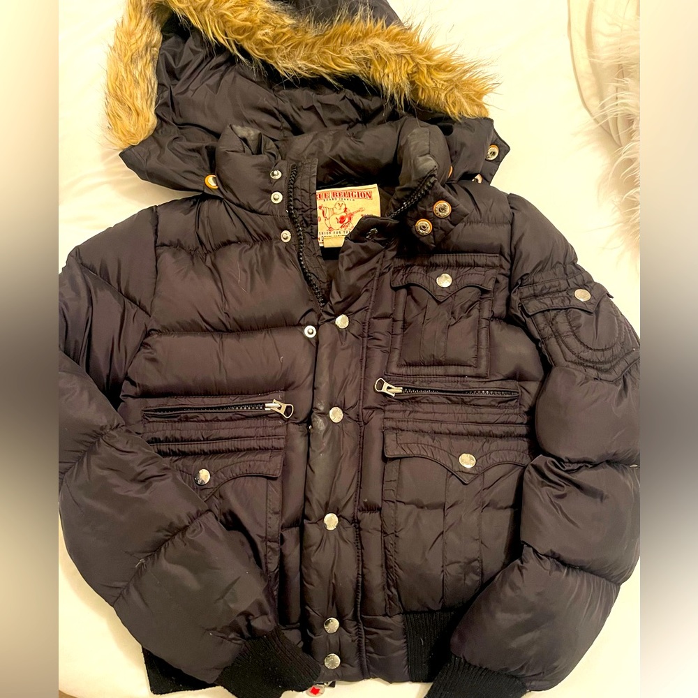 True Religion, puffer jacket, removable hood, great condition, blk